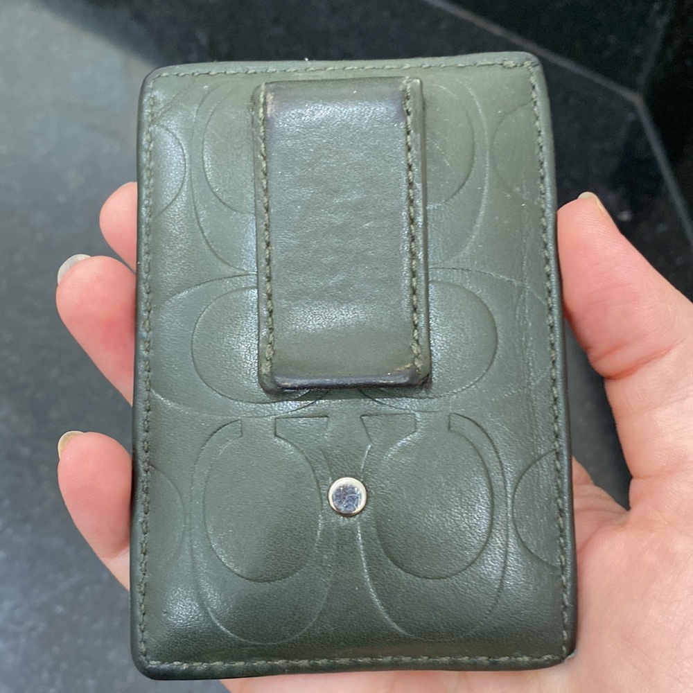 Green coach card holder - Picture 2 of 2